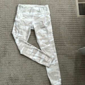 Athleta Elation 7/8 tights